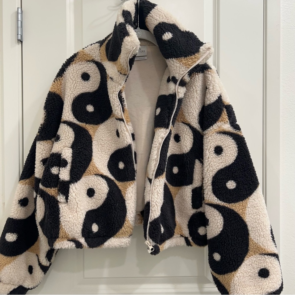 UO Olivia Printed Sherpa Jacket